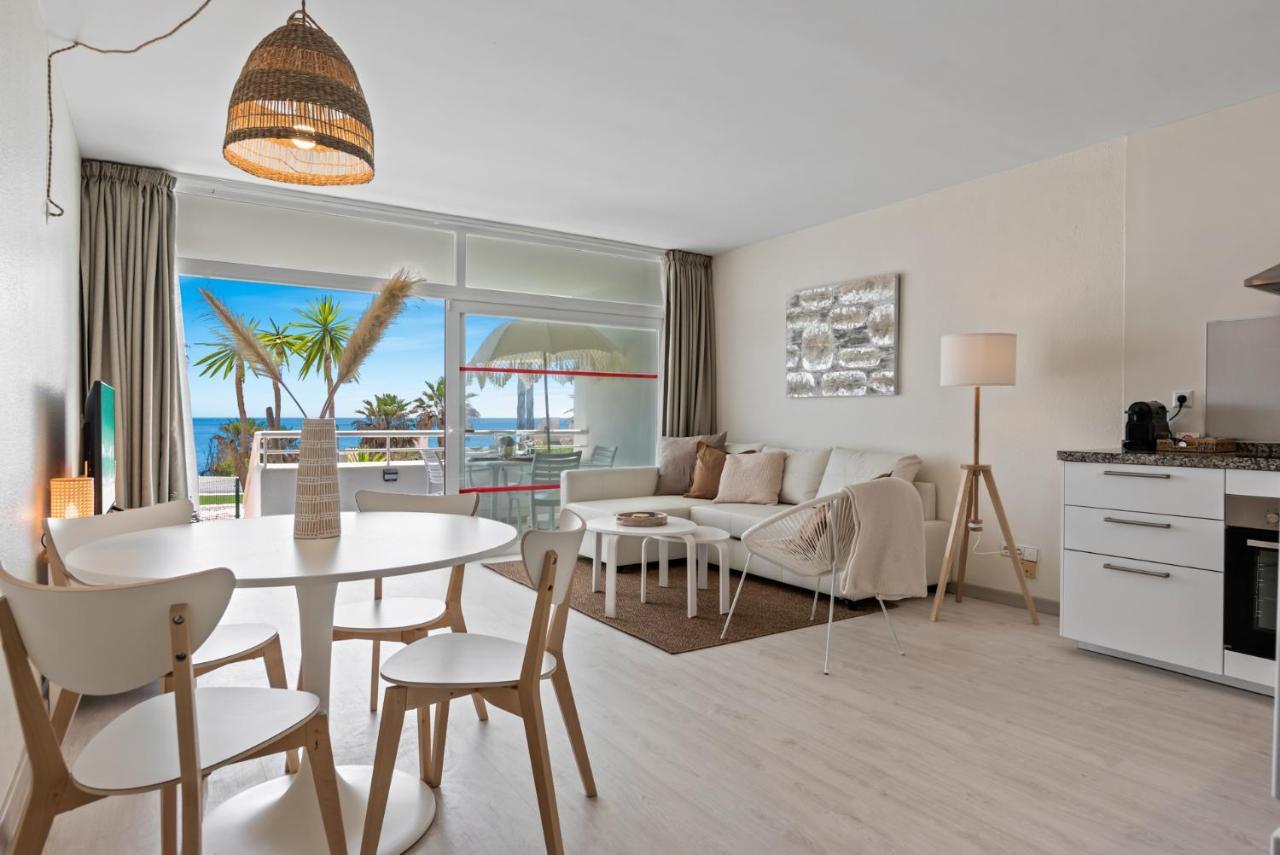 Frontline Beach Apartment Miraflores Sitio de Calahonda Exterior photo